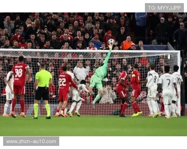 卡马温加头球破门，皇马定位球战术改进见成效