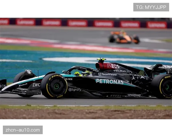 深度分析：F1沙特站汉密尔顿策略制胜，梅赛德斯赛车升级见效